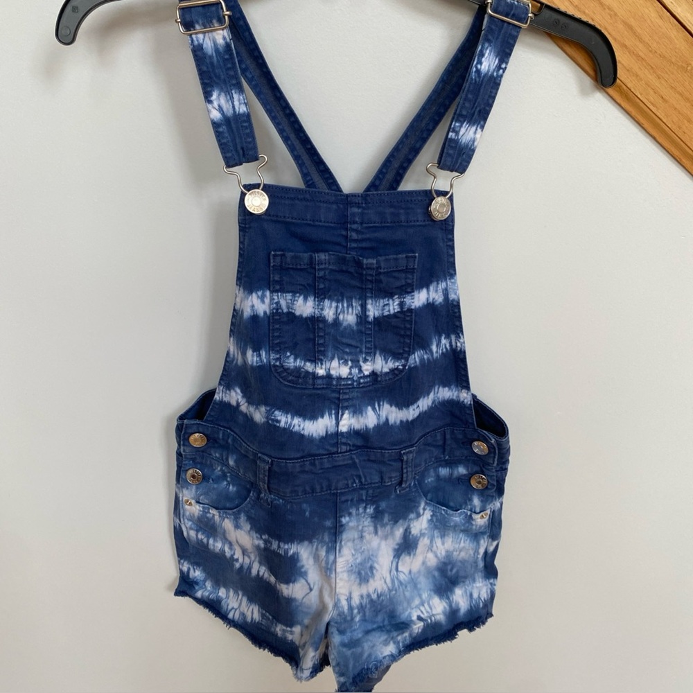 Justice Blue and White Tie-Dye shortfalls size 12 cute